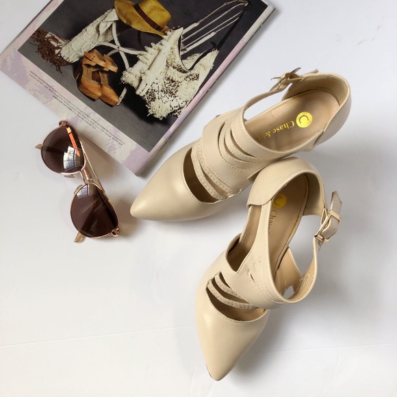 Chase & Chloe Cream Pumps - Picture 5 of 7